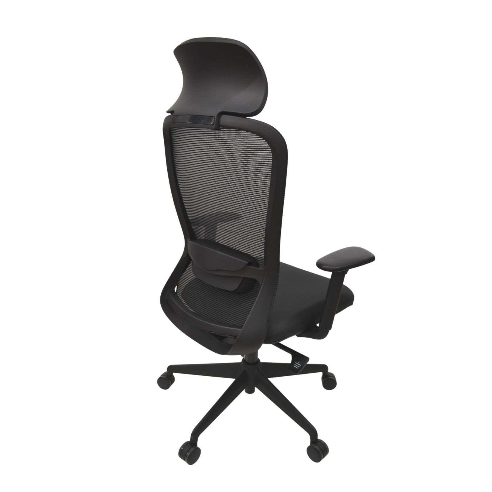 Офисное кресло M77A Black